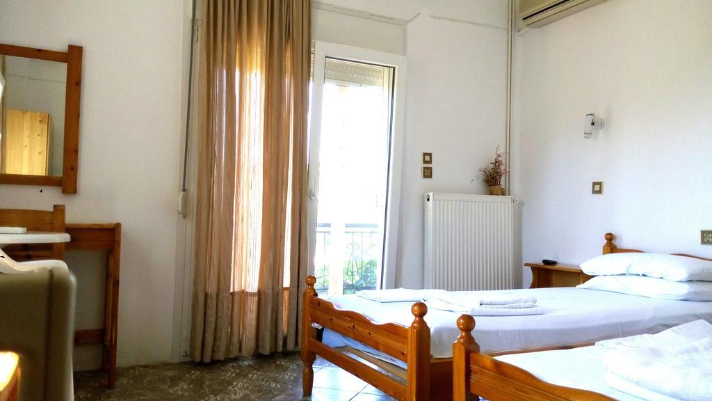 Filoxenia Rooms Makrilies Стая снимка